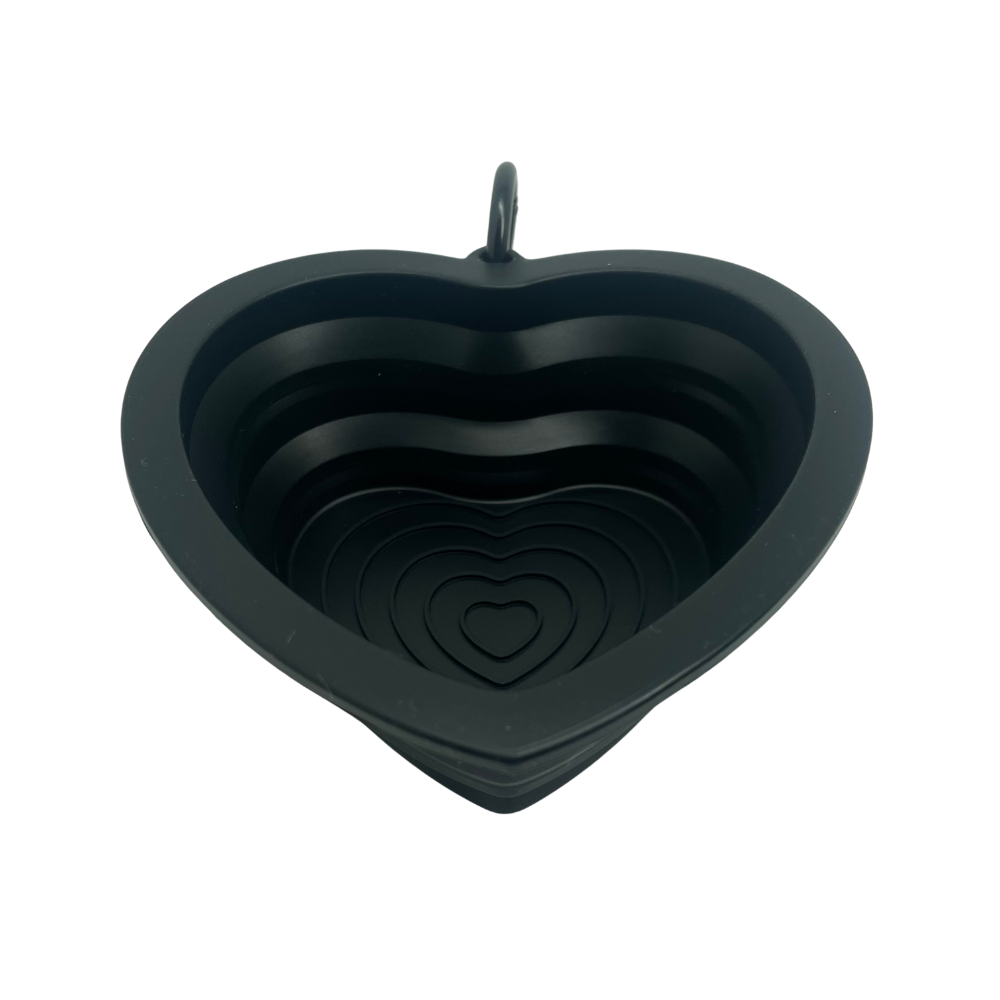 Dog travel bowl - black heart