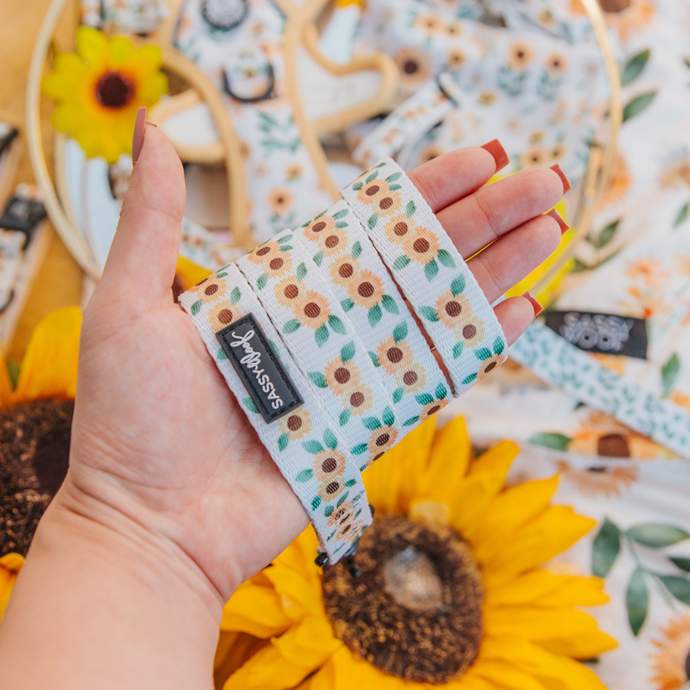 Sassy Woof dog leash - Sunflower dreams