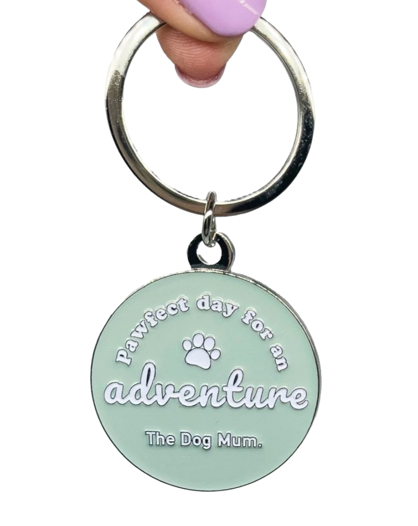 The Dog Mum pawfect day for an adventure keyring